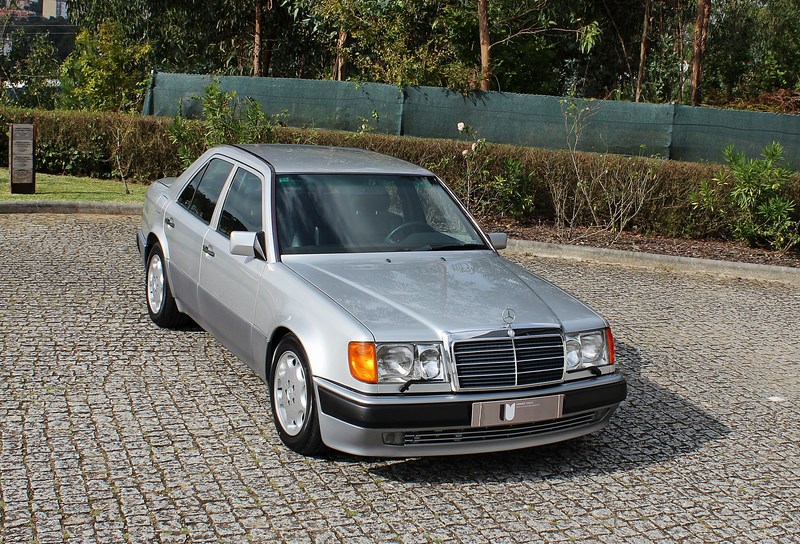 1992 Mercedes Benz W124 500E